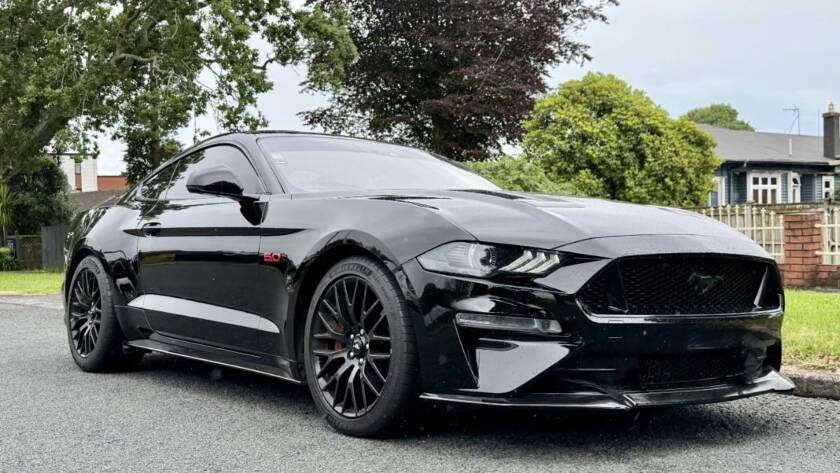 2018 Ford Mustang 5.0L Fastback AT