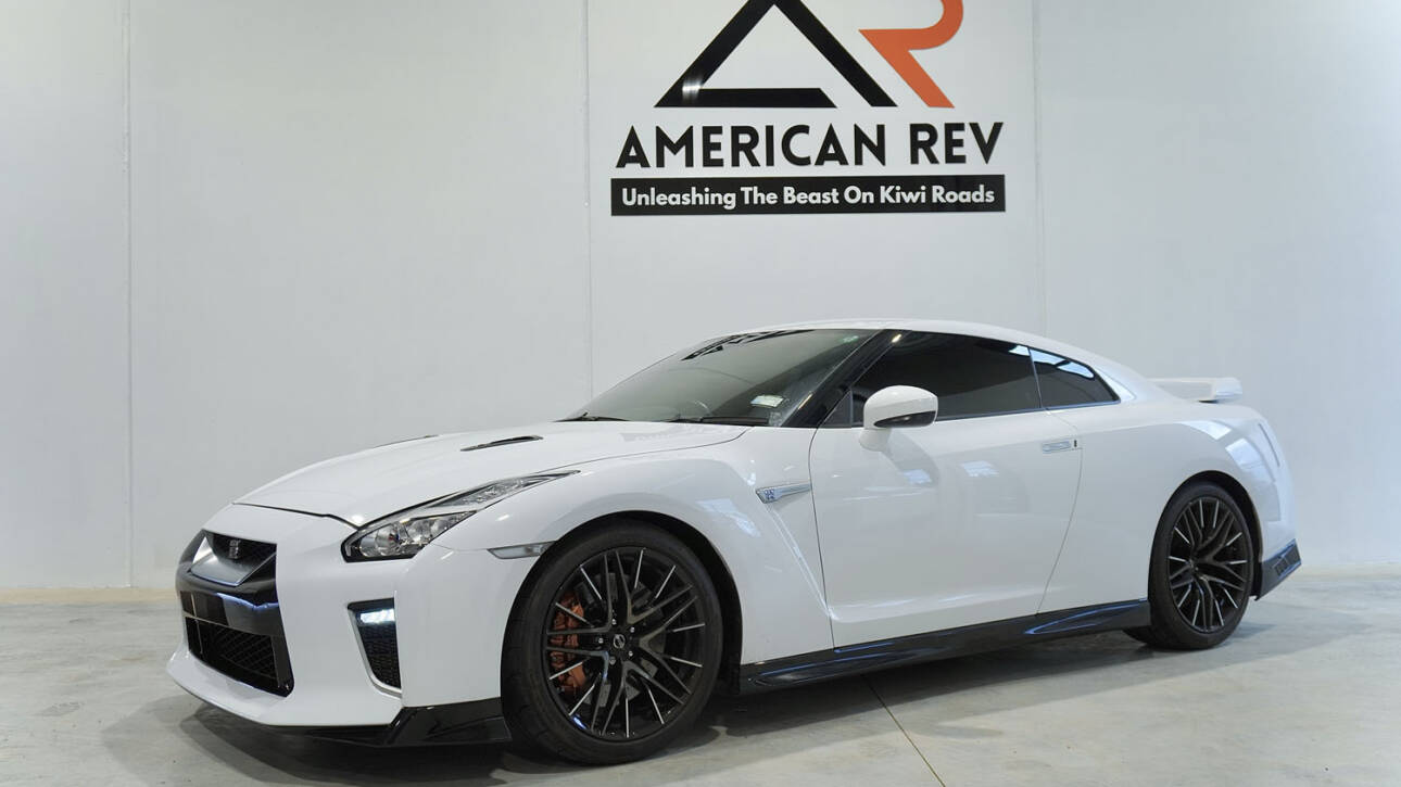 2019 Nissan GTR R35 Pure Edition – 565HP