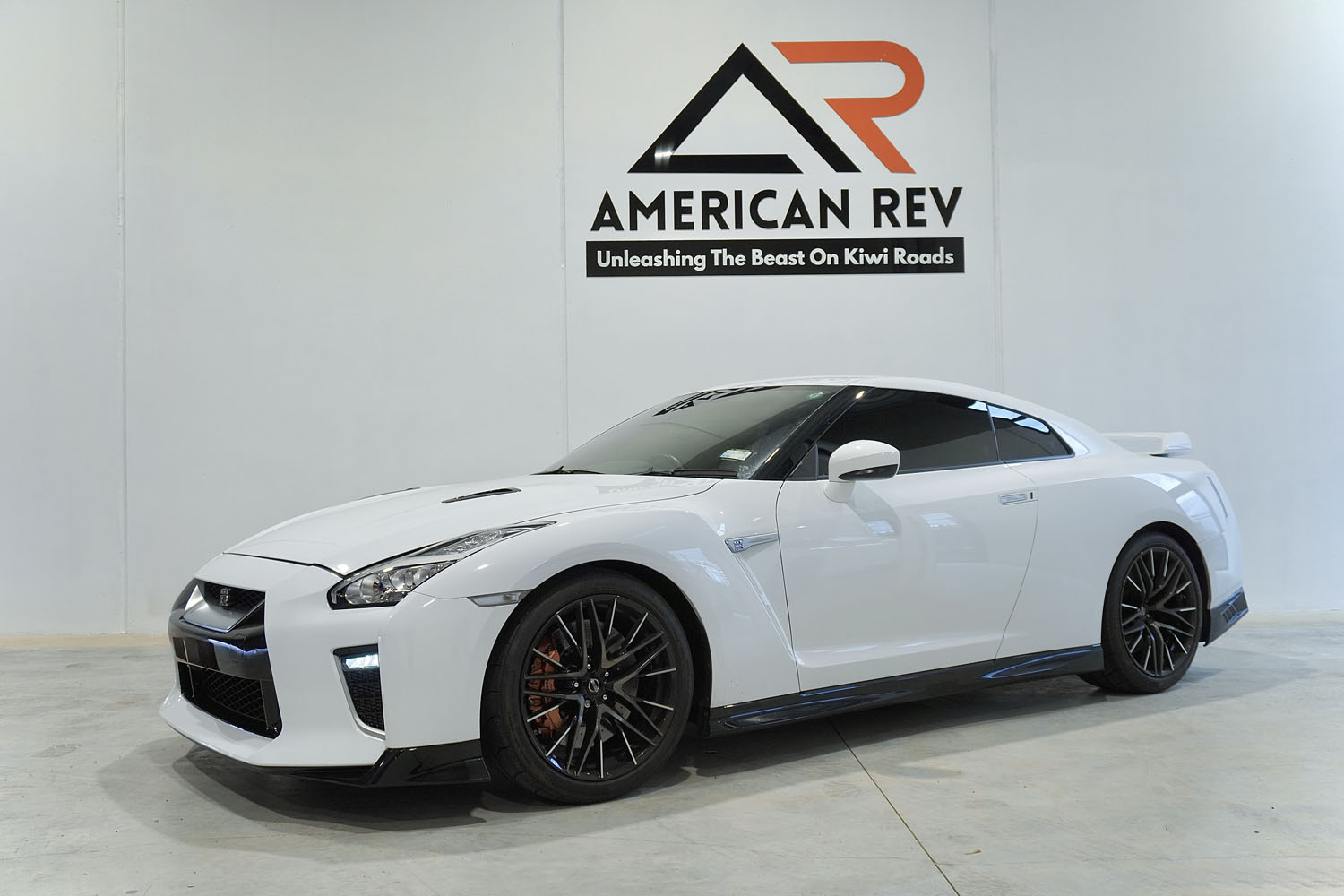 Rev. 9 R35 2019 Nissan GTR R35 Pure Edition - 565HP - American Rev Limited